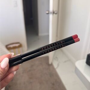 ANASTASIA beverly hills lip liners